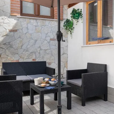 4 Bedrooms In Center Location&view Apartmán *