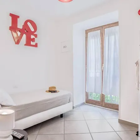 Apartment 4 Bedrooms In Center Location&view *