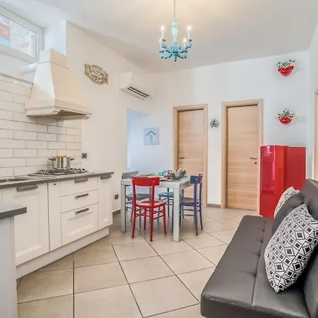 4 Bedrooms In Center Location&view *