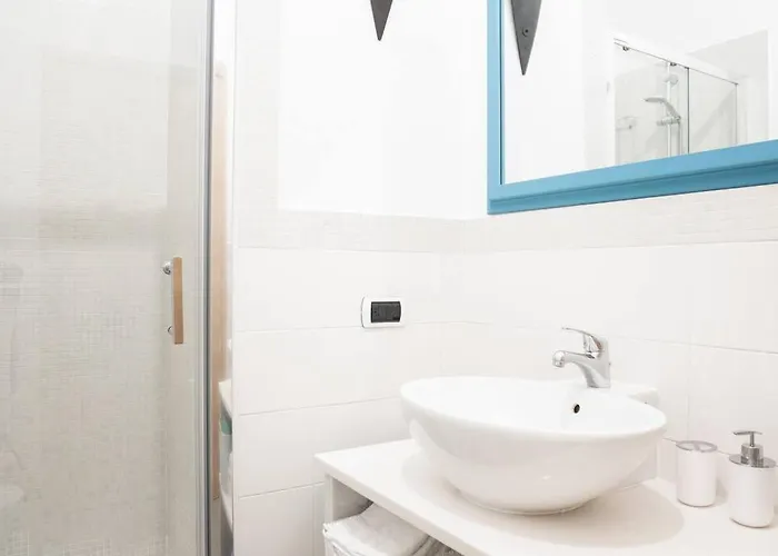 Apartment 4 Bedrooms In Center Location&view *