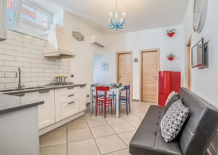 4 Bedrooms In Center Location&view *