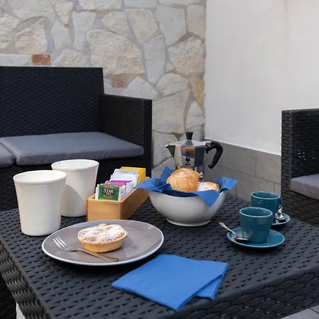 4 Bedrooms In Center Location&view Apartment