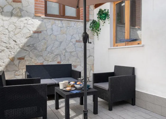 4 Bedrooms In Center Location&view Апартаменты *